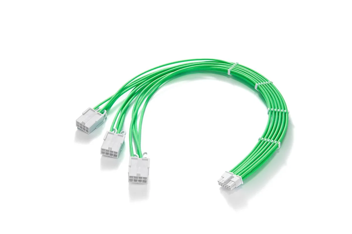 FormulaMod FormulaMod 16Pin (12+4) to 3x8Pin PCIe 5.0 Extension Cable 17.7in Green White — product photo