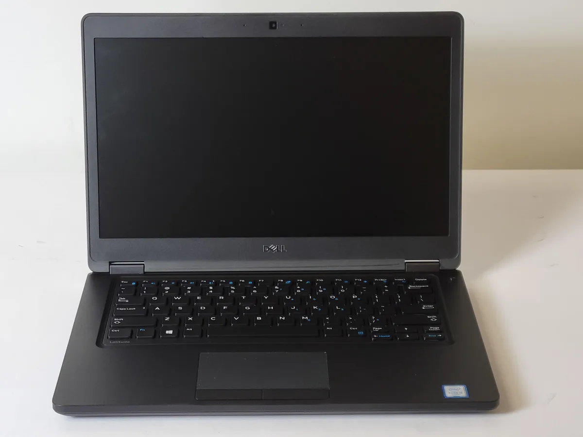 DELL DELL Latitude 5480 i5-6200U 2.30GHz 8GB 256GB SSD 14.0" business laptop — product photo
