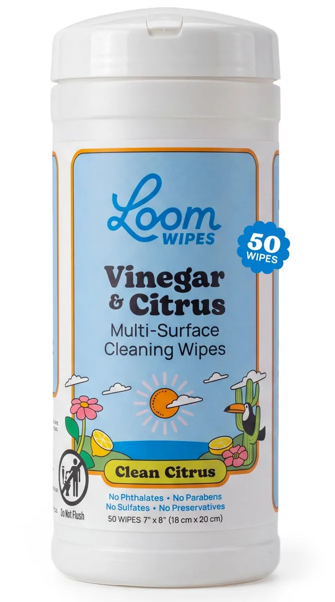 White cylindrical canister of 50 natural cleaning wipes