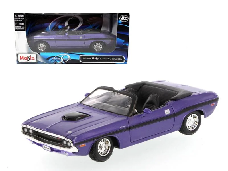 Maisto Maisto 1970 Dodge Challenger R/T Convertible Purple 1/24 Diecast Model Car — product photo