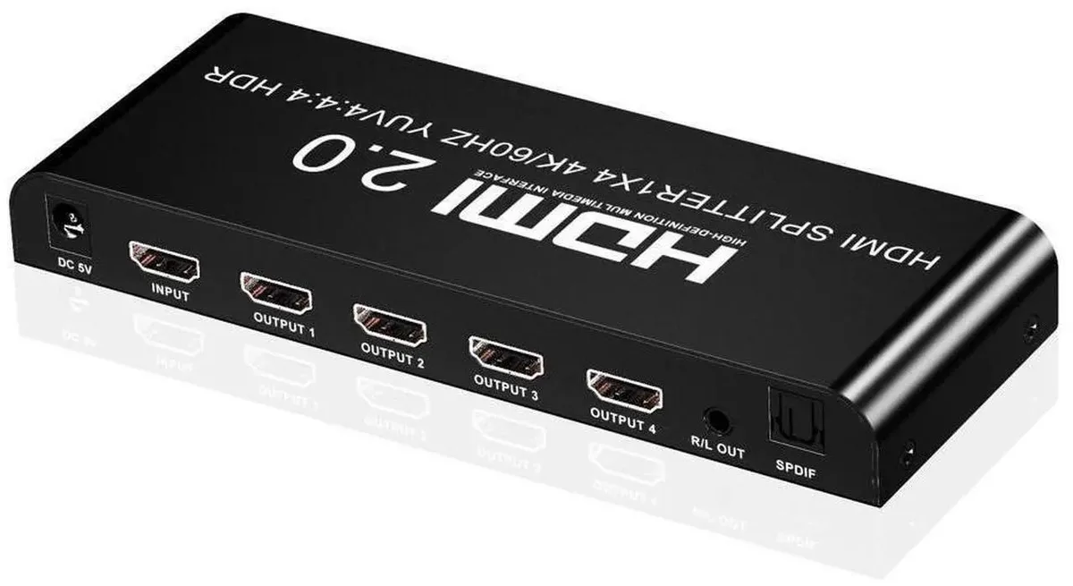 SMUGDESK SMUGDESK 1x4 HDMI 2.0 Splitter 4K@60Hz Simultaneous Duplicate Display 3.5mm Jack Optical SPDIF Audio Extractor — product photo