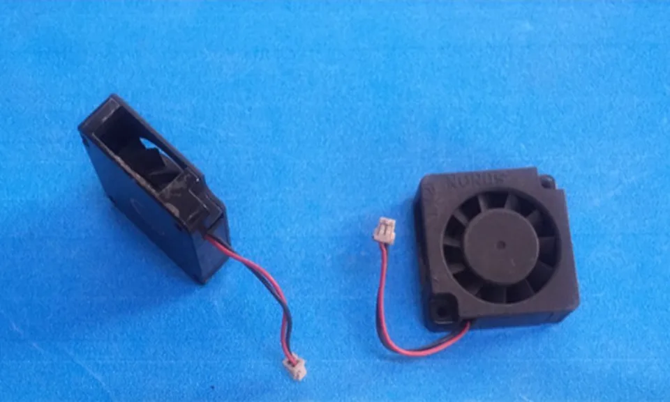 Zyvpee Zyvpee B0503AFB2-8 30mm 10mm DC 5V .65W case fan — product photo