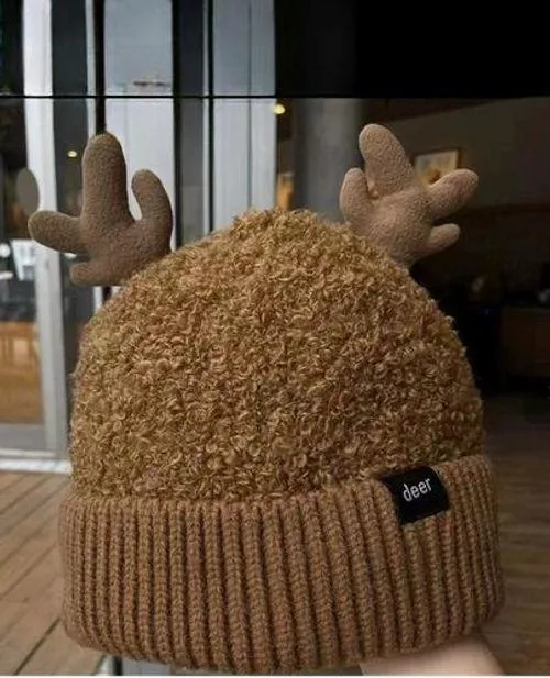 Unbranded Deer Embroidery Knitted Thermal Woolen Hat One Size Unisex — product photo