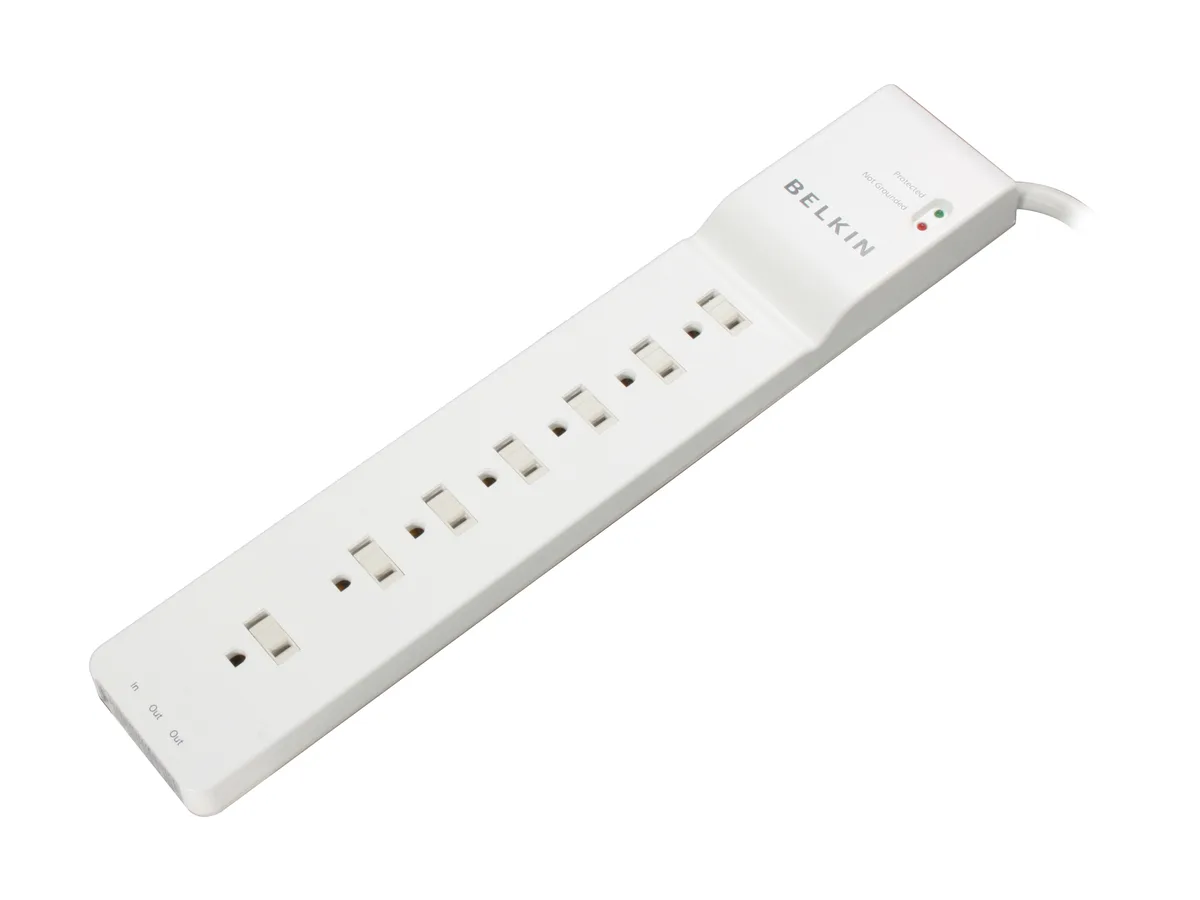 Belkin Belkin BE107200-06 6 ft 7-outlet 2320 J surge protector — product photo