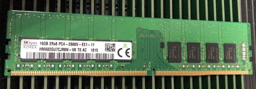 SK hynix SK hynix HMA82GU7CJR8N-VK 16GB DDR4 2666MHz CL19 ECC Registered 1.2V 2Rx8 288-pin server RAM — product photo