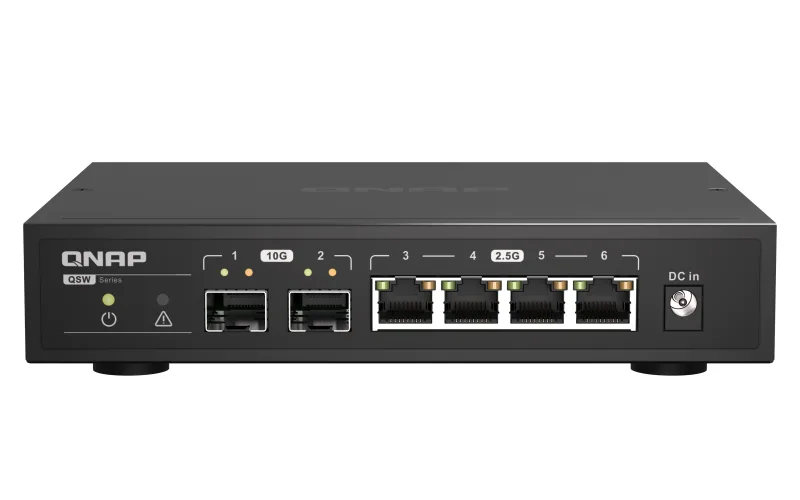 Qnap Qnap QSW-2104-2S-A-US network switch 4×2.5GbE 2×10GbE SFP+ — product photo