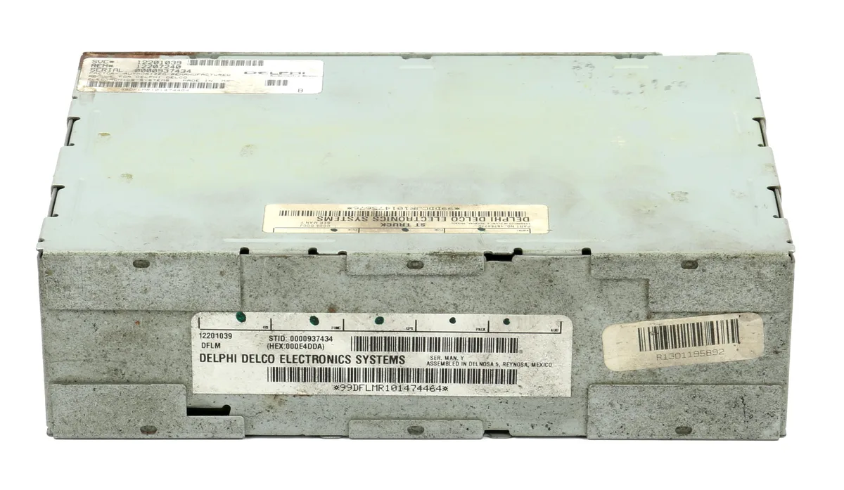 1 Factory Radio 1 Factory Radio Chassis Control Module 15756772 — product photo