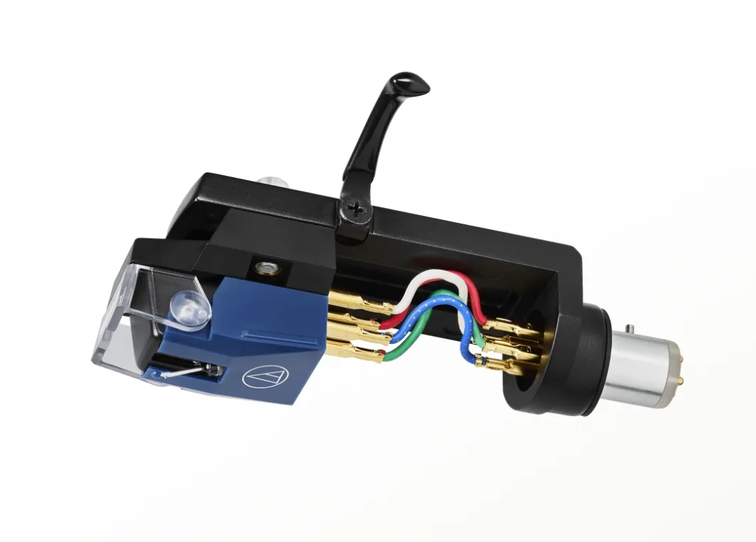 Audio-Technica Audio-Technica AT-VM520XEB/H cartridge 0.3 x 0.7 mil elliptical bonded stylus — product photo