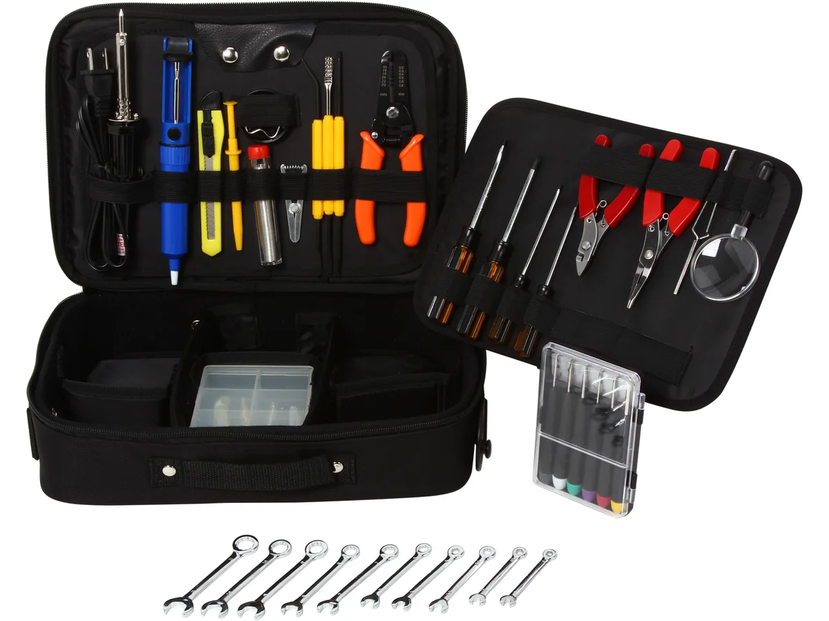 Cables To Go Cables To Go 27372 PC Tool Kit 5.38 lbs — product photo
