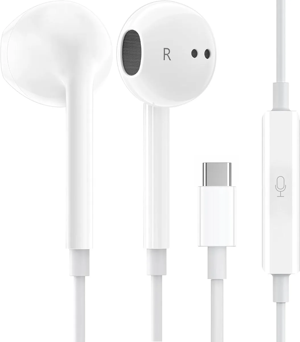 MAONO MAONO Wired Earphones USB-C In-Ear with Microphone Volume Control — product photo