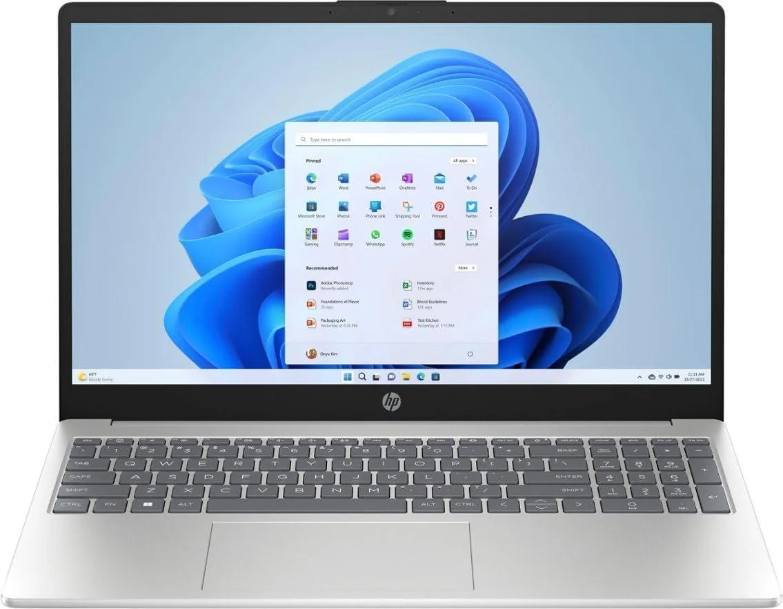 HP HP 15 laptop Ryzen 7 7730U 32GB 512GB 15.6 FHD touch Silver — product photo