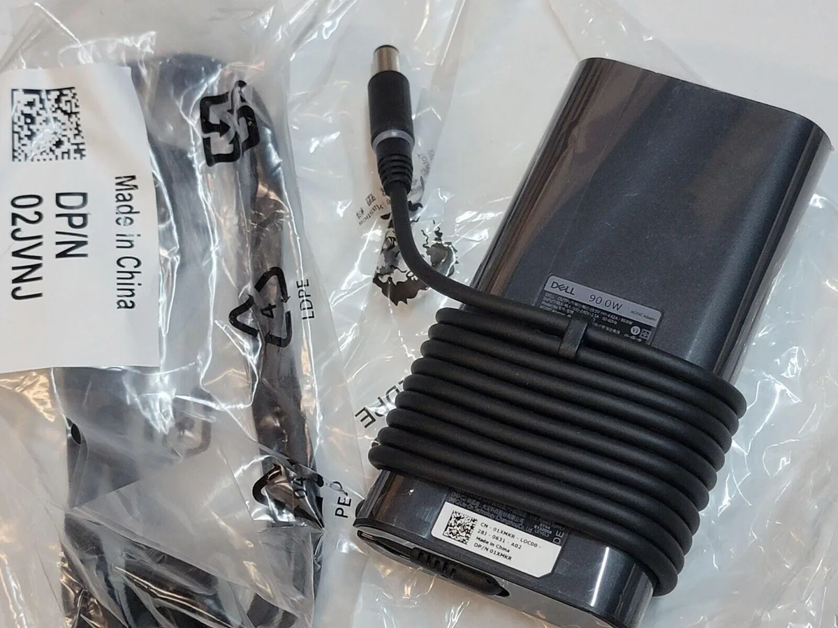 DELL DELL LA90PM130 90W 19.5V 7.4mm ac adapter — product photo