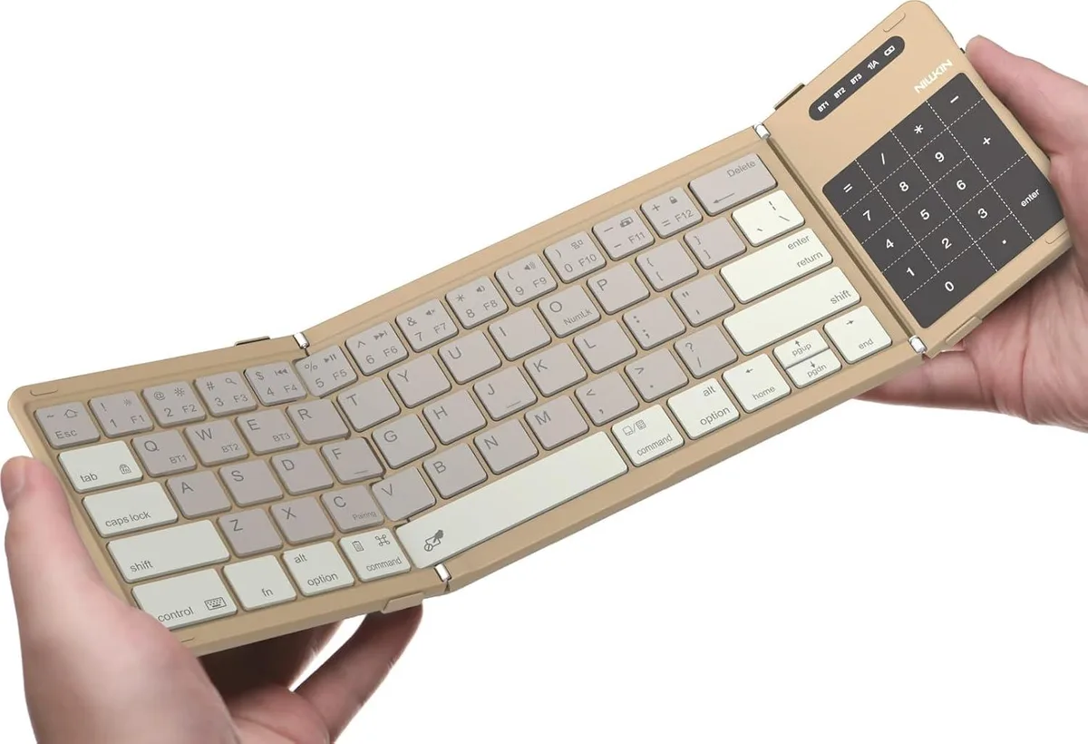 TUKO TUKO Foldable Keyboard with Trackpad &amp; Numpad Khaki Bluetooth 5.0 — product photo