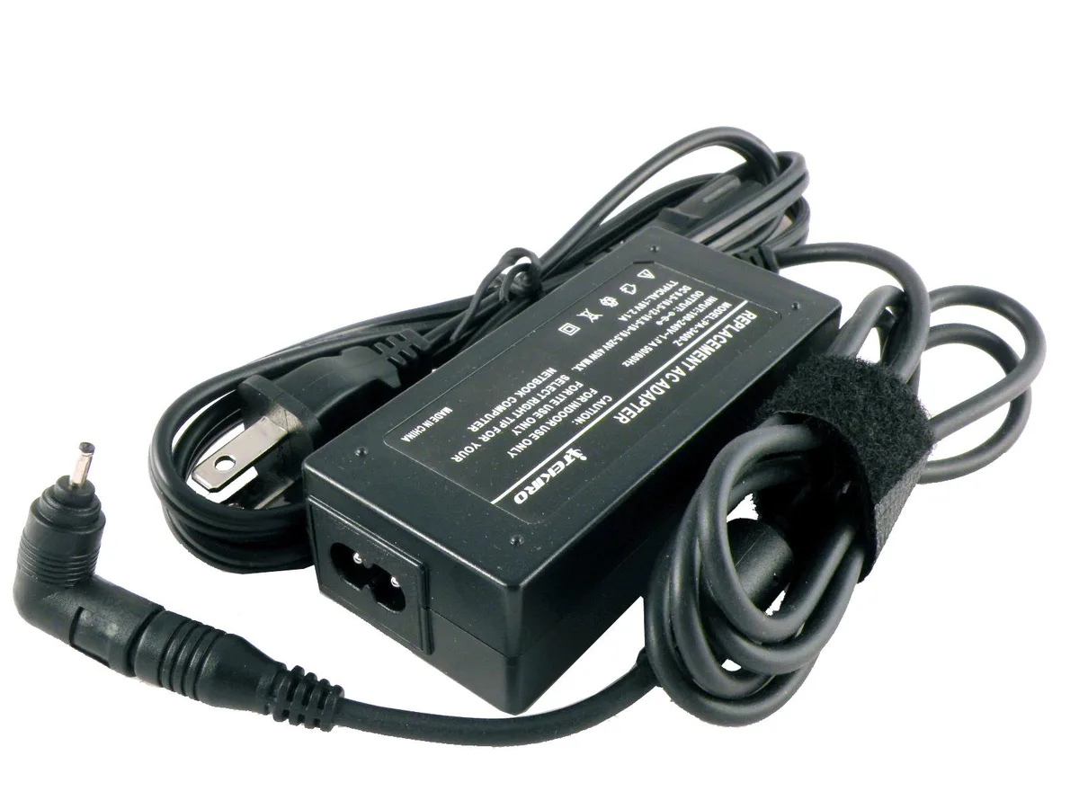 iTekiro iTekiro 45 W power inverter 12 V 3.33 A L-shape tip 6 ft cord — product photo