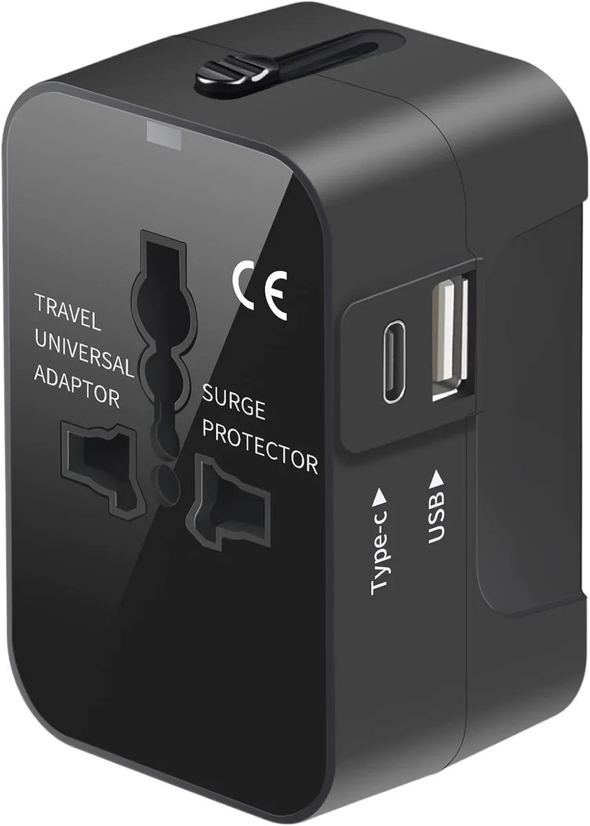 Chicony Chicony Travel Adapter USB-C USB-A Black — product photo