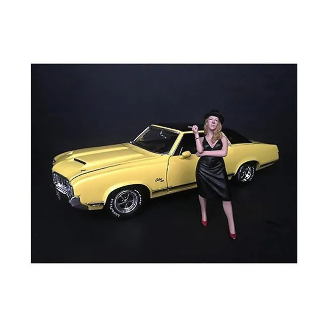American Diorama American Diorama 38186 1/18 Scale Hanging Out II Patricia Figurine — product photo