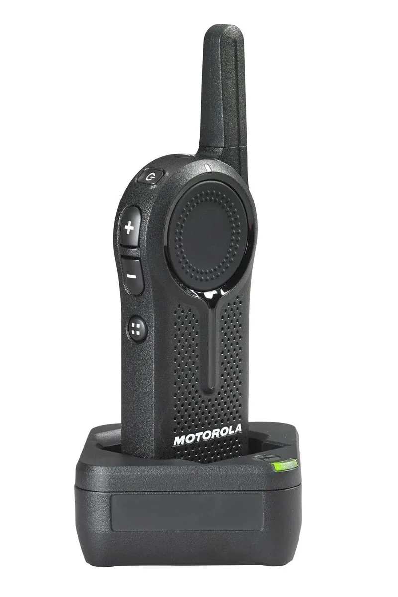 Motorola Motorola Curve Two-Way Radio 10 Ch 902-928 MHz 300000 Sq Ft 20 Floors — product photo