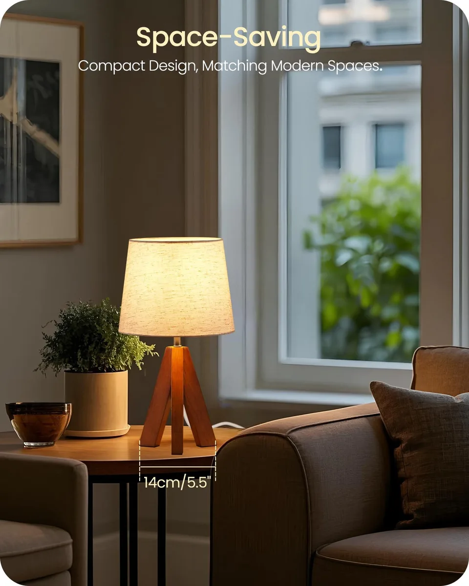  GOEBLESON LE51TL05 table lamp 14.6 in beige linen dark wood base E26 40 W — product photo