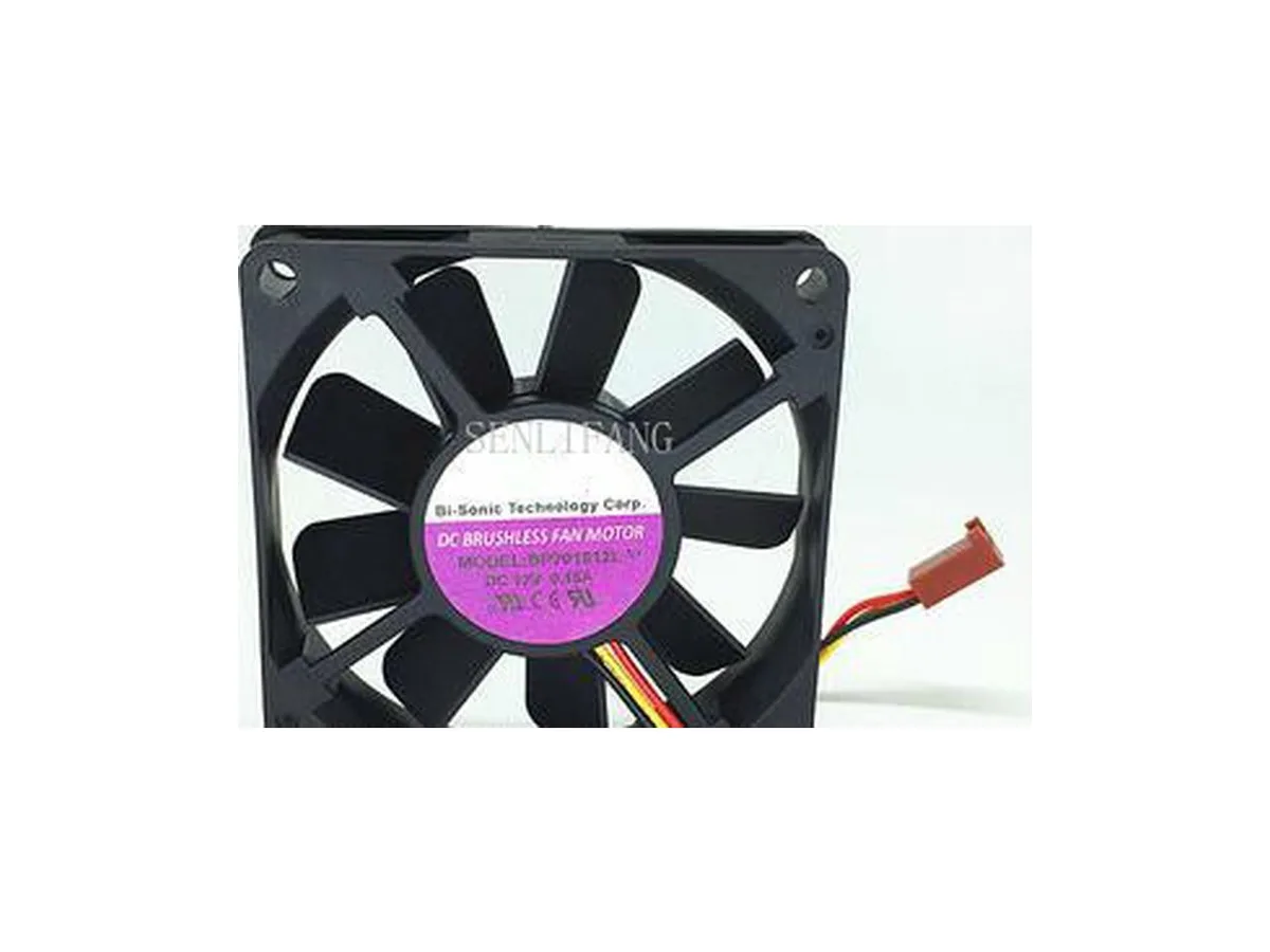 Fans Fans BP701512L 12V 0.15A 7015 3-wire case fan — product photo