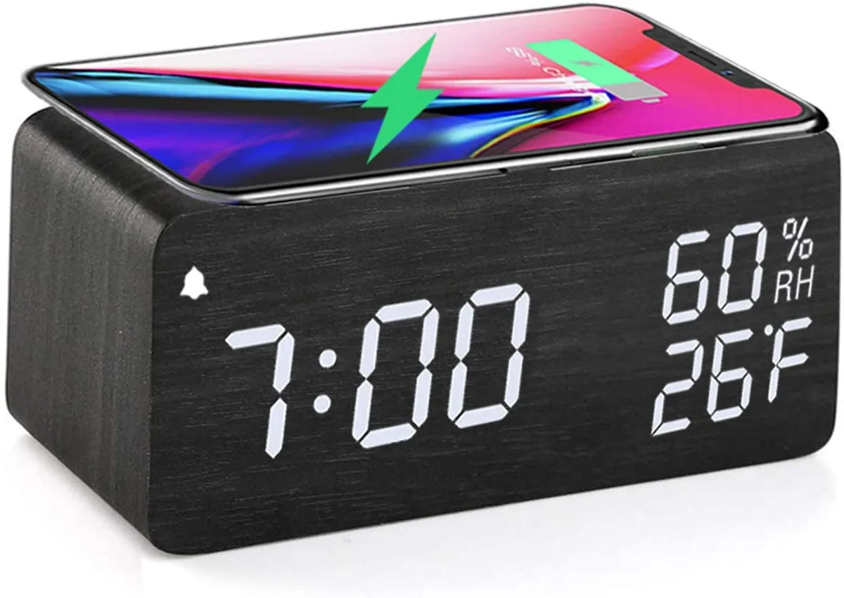 Corn Electronics Corn Electronics Wooden Digital Alarm Clock with Wireless Charging Black — product photo