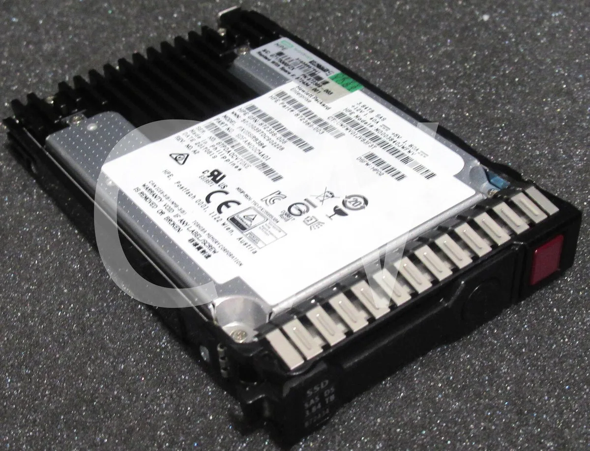 HPE HPE 3.84TB 12G SAS RI SFF 2.5" enterprise SSD M0003840JWFWV — product photo