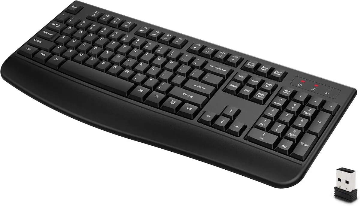 TUKO TUKO 2.4G Wireless Gaming Keyboard 104 Key Black — product photo