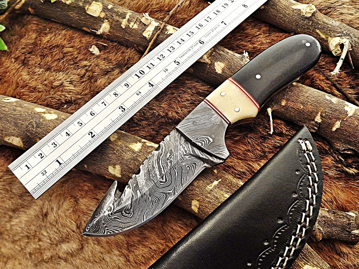 Damascus Depot Damascus Depot 8" Gut Hook Skinning Knife 3.5" Blade 4.25" Handle — product photo
