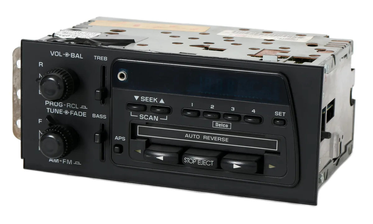 1 Factory Radio 1 Factory Radio H625SSA000 6 Disc CD Changer Subaru 2000-2005 — product photo