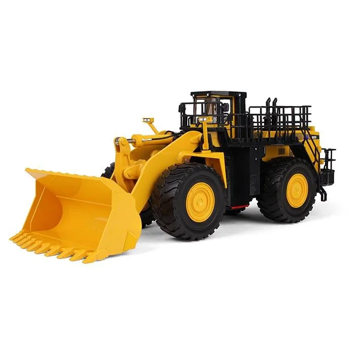 First Gear First Gear Komatsu WA900-3 Wheel Loader 1/50 Diecast Model — product photo