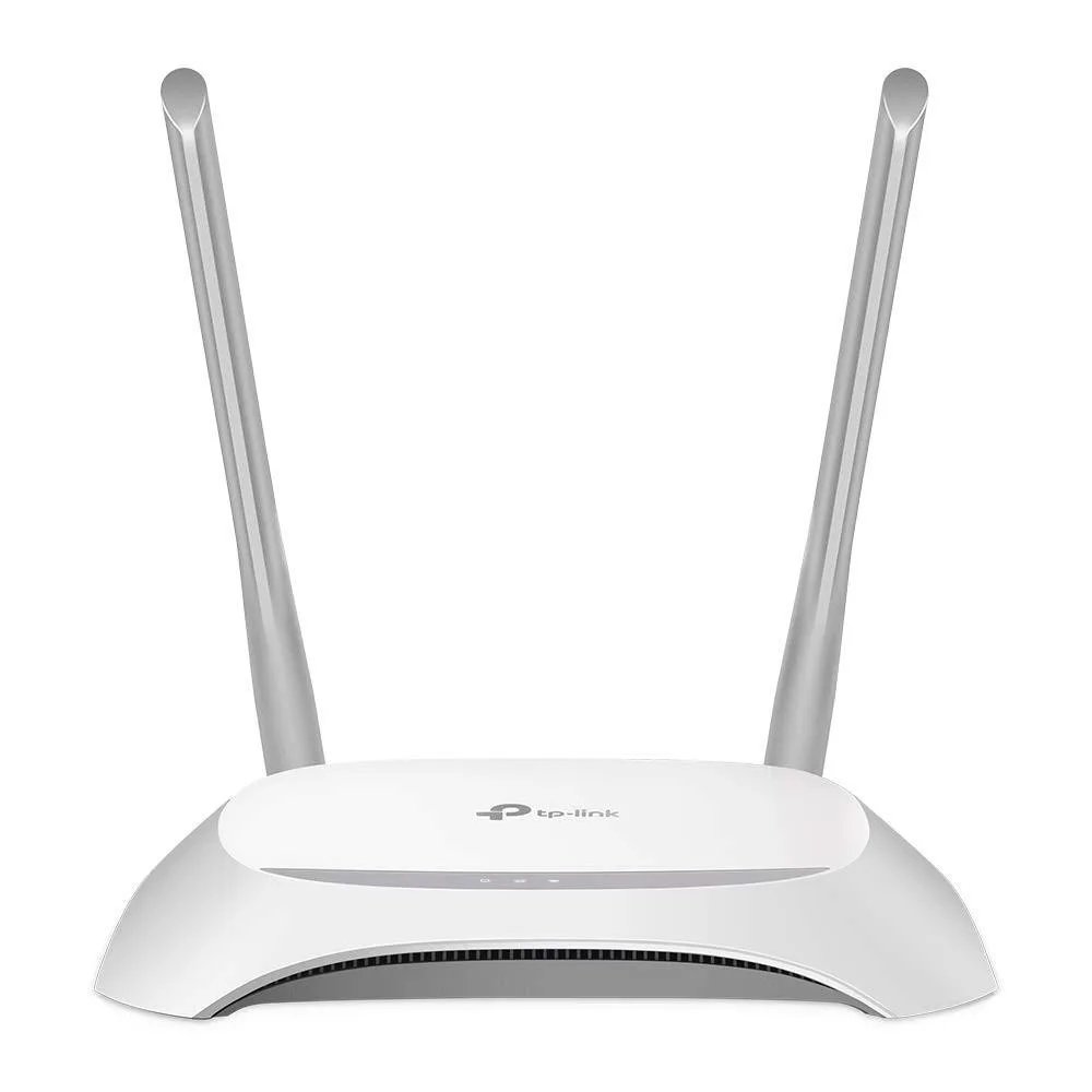 White rectangular router with two external antennas