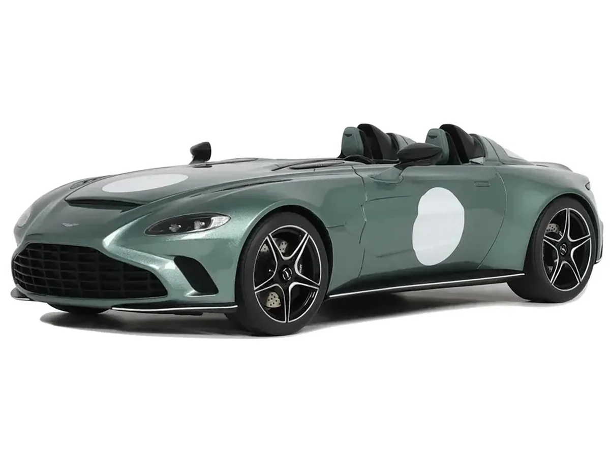 GT Spirit GT Spirit Aston Martin V12 Speedster Green Metallic 1/18 hobby collectible — product photo