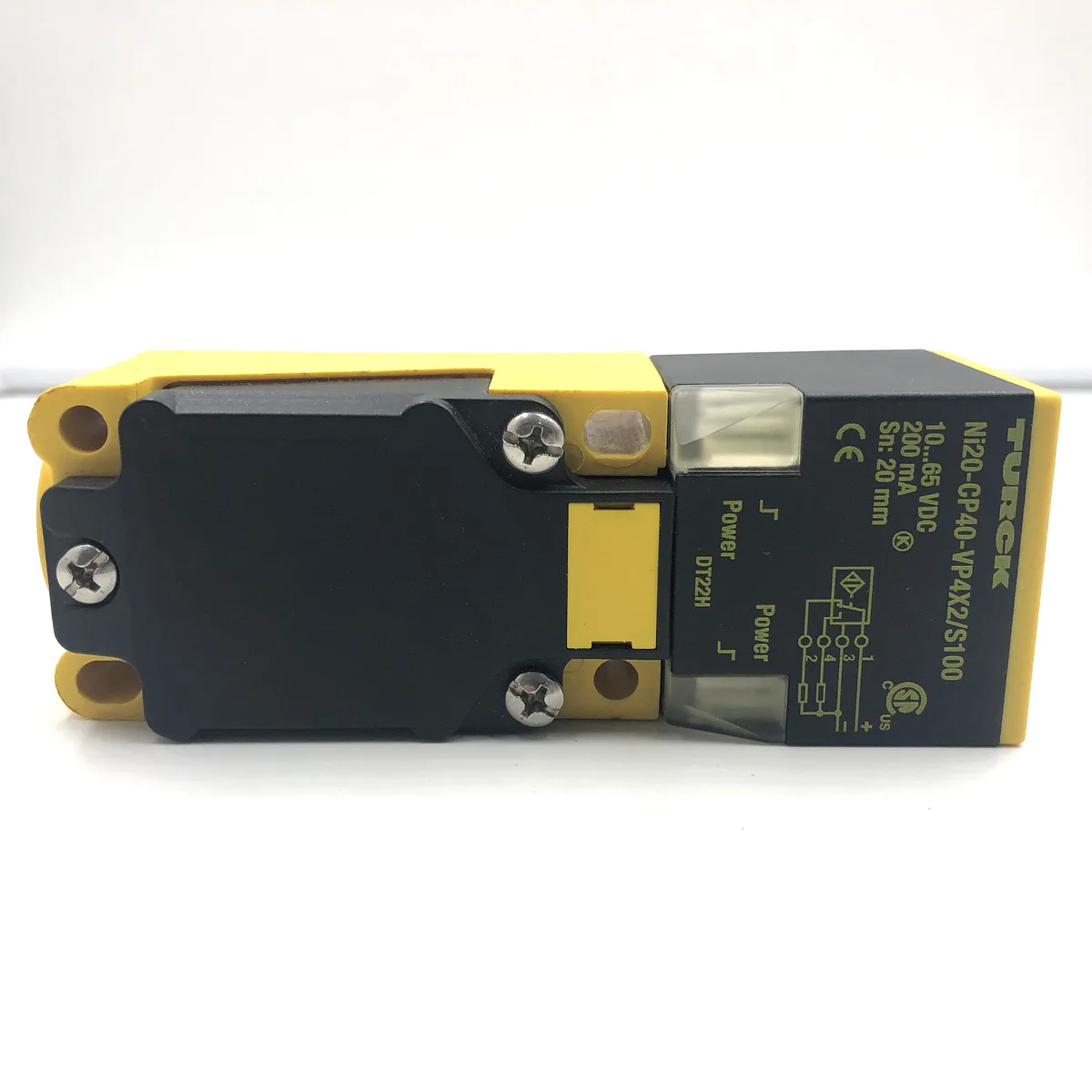 Turck Turck NI20-CP40-VP4X2/S100 15046 inductive sensor PNP 40 mm 10-65 VDC — product photo