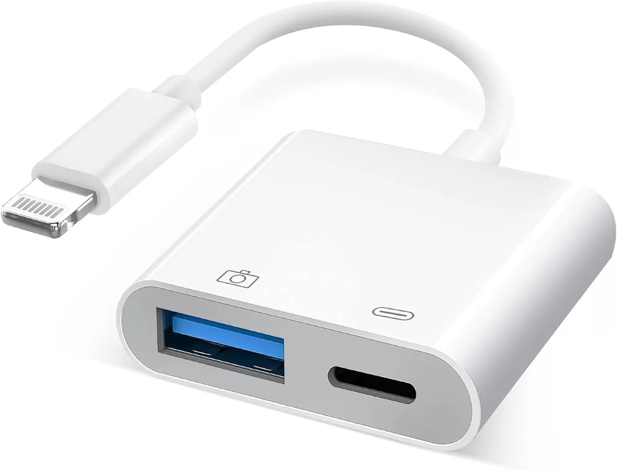 FLEANE FLEANE Lightning to USB 3.0 Camera Adapter with Charging Port — product photo