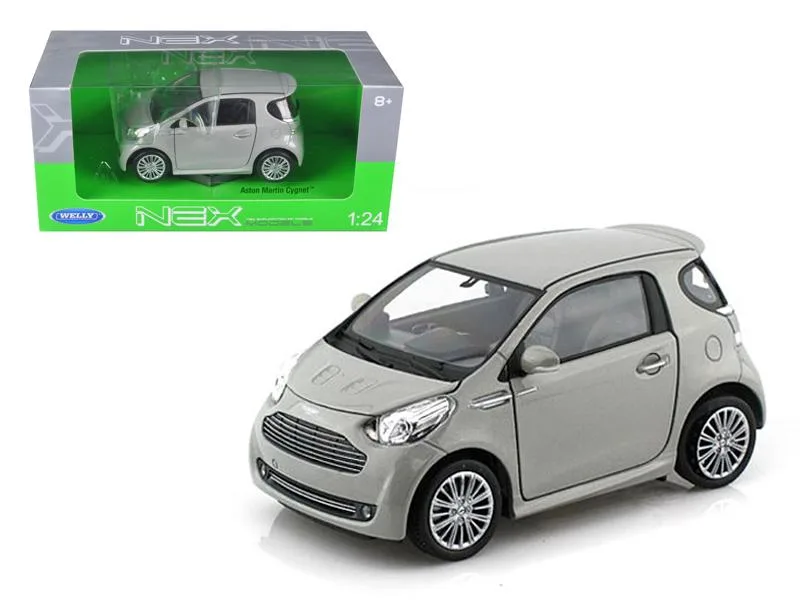 Welly Diecast Welly Diecast Aston Martin Cygnet Silver 1/24 Diecast Model Car — product photo