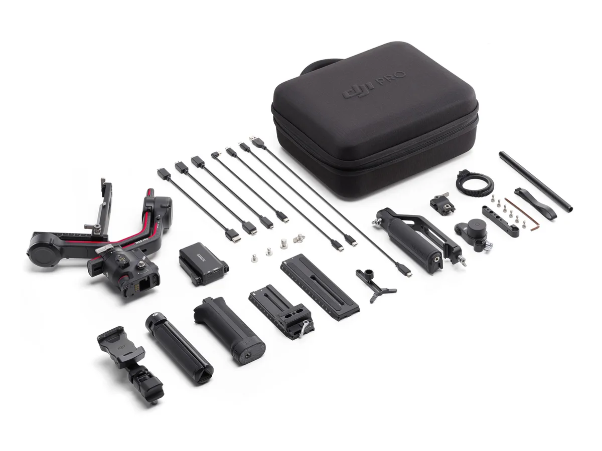 DJI DJI RS3 Pro Combo CP.RN.00000218.01 gimbal stabiliser — product photo