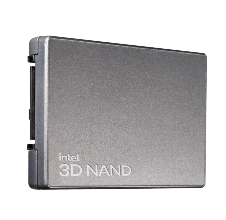 Solidigm Solidigm 7.68TB PCIe 4.0 x4 2.5" internal SSD — product photo