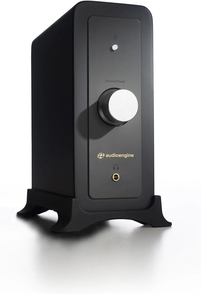 WUQ WUQ N22 100W Class D Desktop Amplifier — product photo