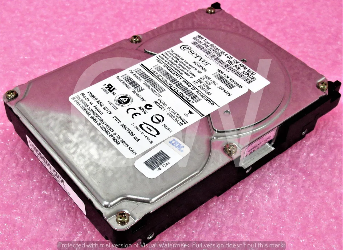IBM IBM 8B036J0 36GB 10000RPM Ultra320 3.5" SCSI internal hard drive — product photo