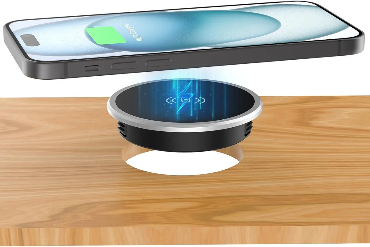 FLEANE FLEANE Wireless Magnetic Charger Desk Mount 15W 60mm iPhone 12-17 Series — product photo