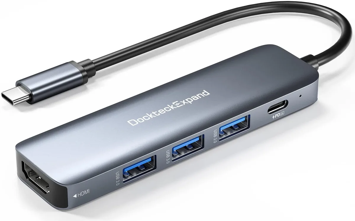  Anker DE0004 5-in-1 USB-C hub 4K HDMI 100W PD 3 USB 3.0 — product photo
