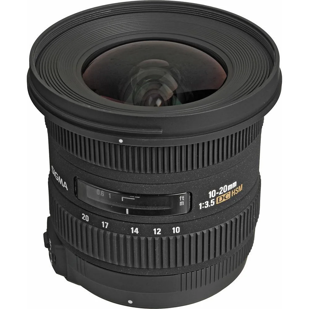 SIGMA Sigma 10-20mm f/3.5 EX DC HSM Nikon F Bundle 64GB Card Accessories — product photo