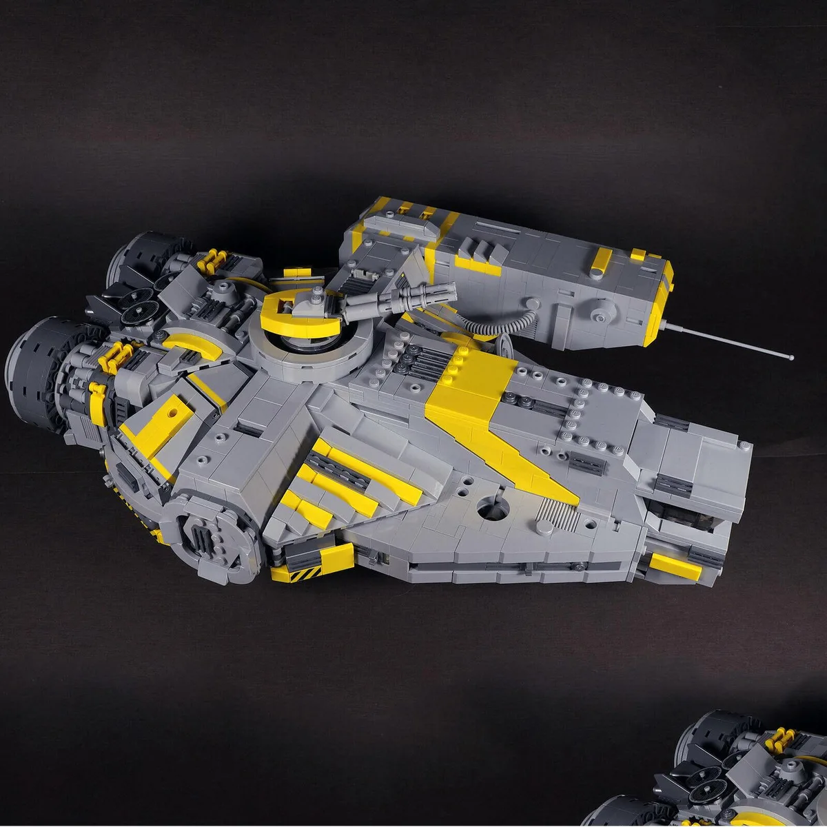ZITIANYOUBUILD ZITIANYOUBUILD 1745 C7628 XS Star Wars Light Freighter Educational Building Set — product photo