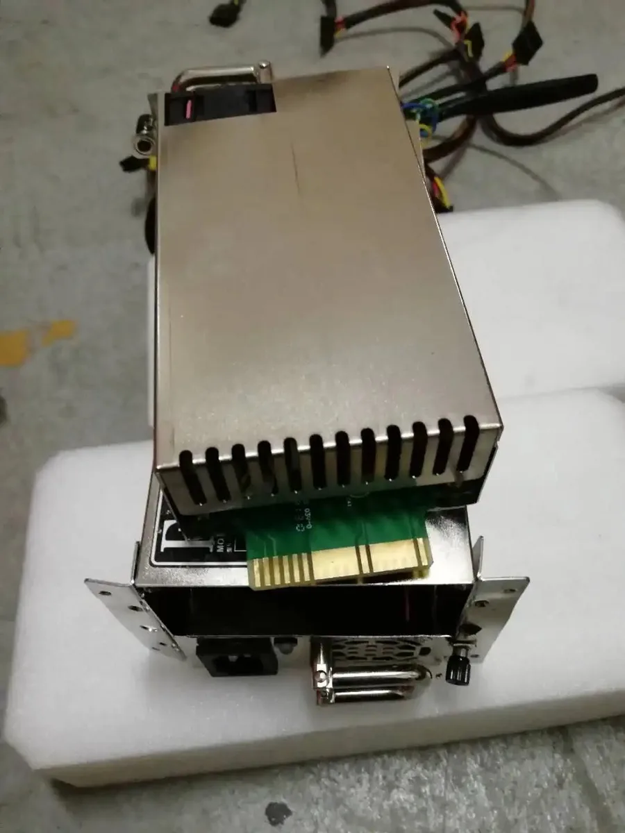 Supersuperuncle Supersuperuncle 1U ENR 0600 ENHANCE Redundant PSU 250W 400W — product photo
