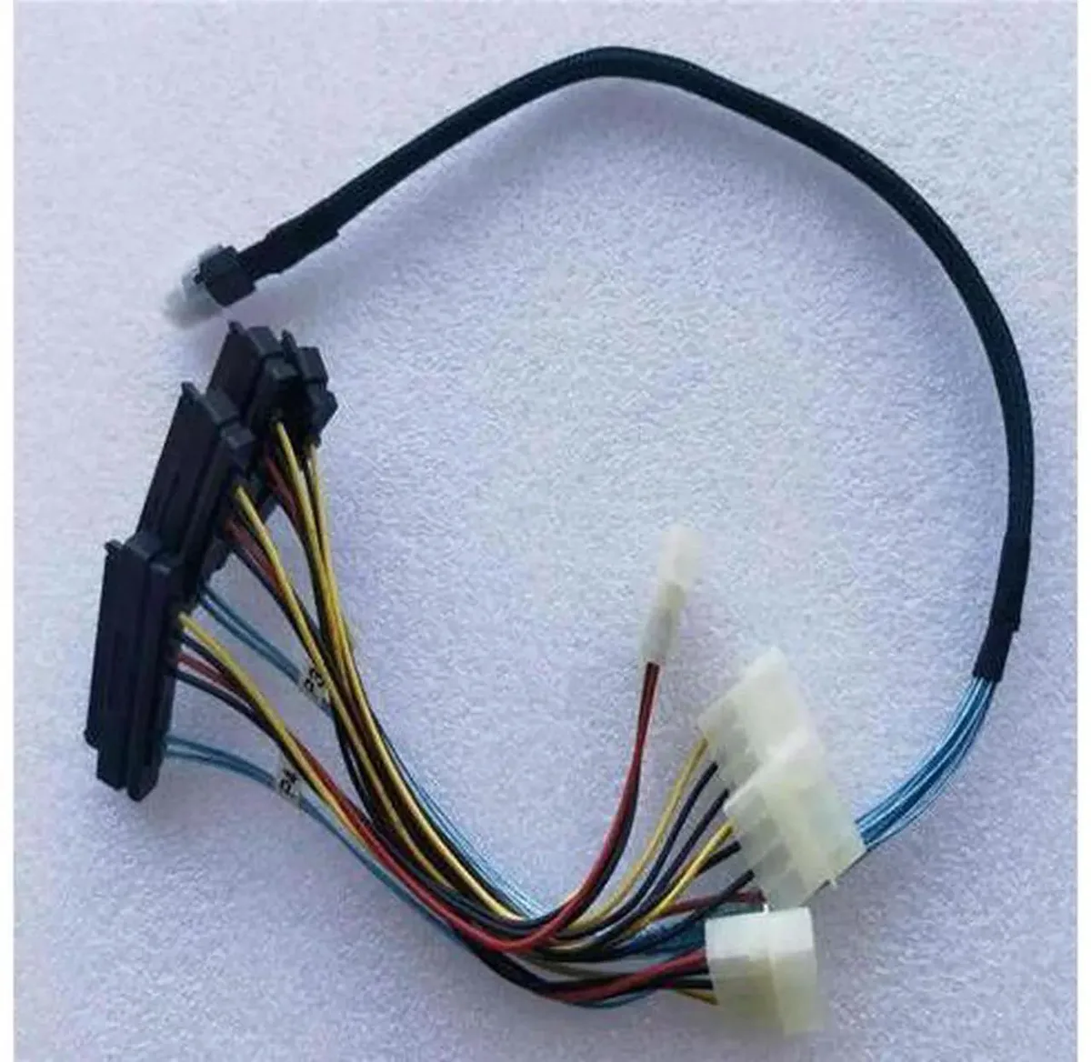 SMUGDESK SMUGDESK SFF8654 4i Slim SAS to 4-Port SAS Breakout Cable — product photo