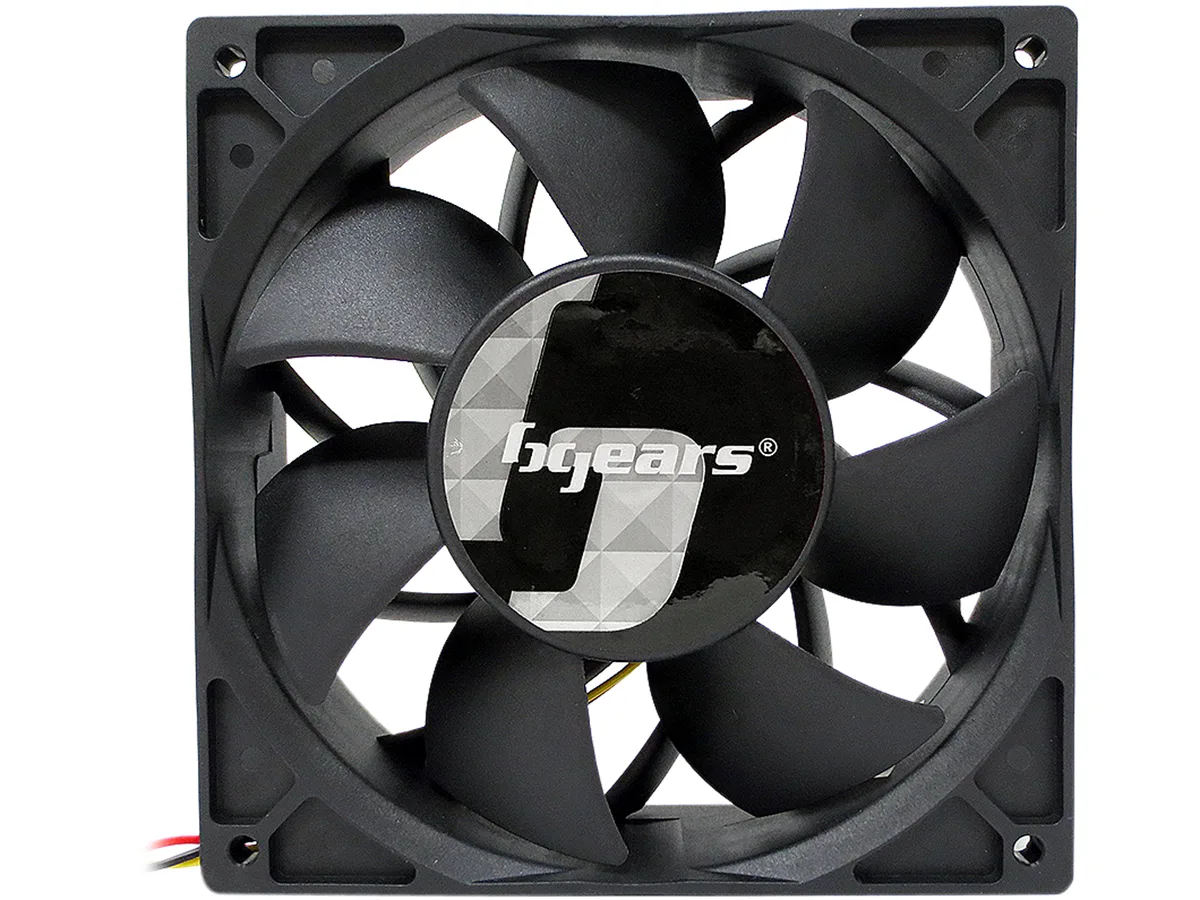 BGears BGears b-Blaster 140x38 140mm 38mm 5200 RPM 308 CFM case fan — product photo