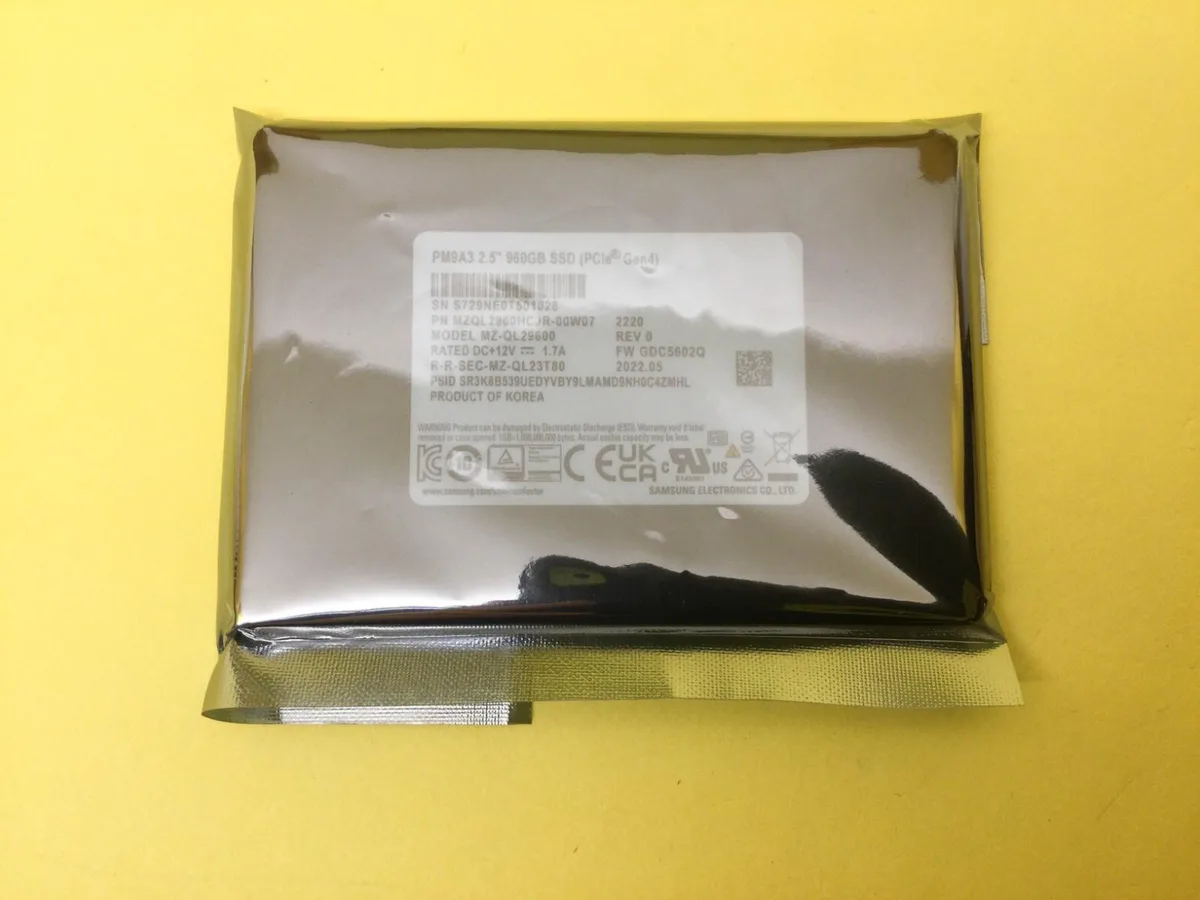 SAMSUNG SAMSUNG MZ-QL29600 960 GB NVMe accessory — product photo