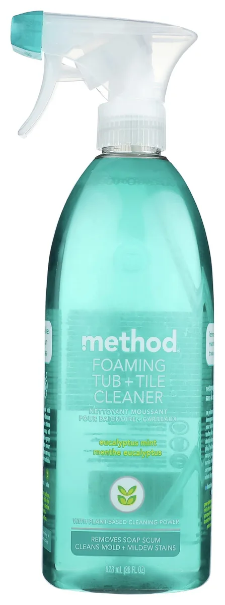 White 28 oz spray bottle with vertical nozzle