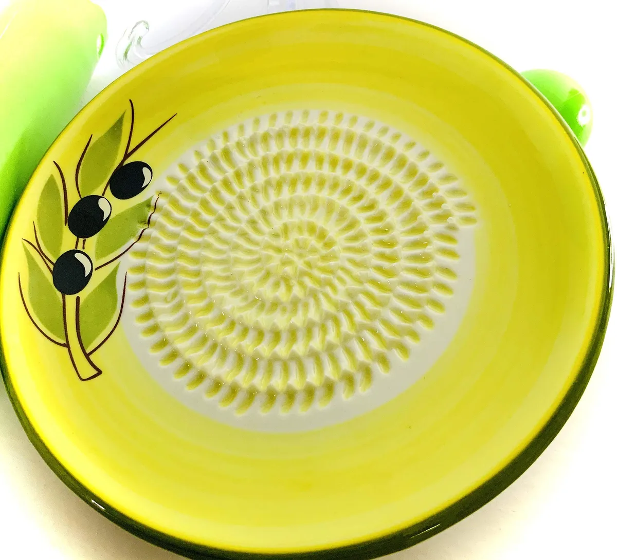 BonCera Ceramic Garlic Grater Plate 4-Piece Set Yellow Olive Design 5.25 — product photo