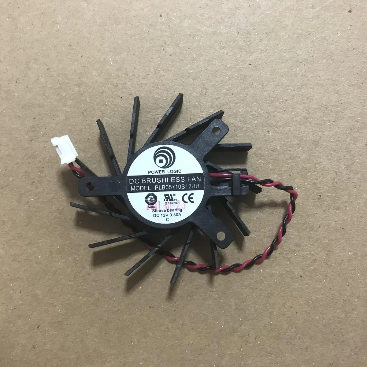 DBTLAP DBTLAP Laptop CPU Fan for ATI HD5550 HD5570 HD5670 V4800 Power Logic PLB05710S12HH 50mm 12V .30A 2Wire — product photo