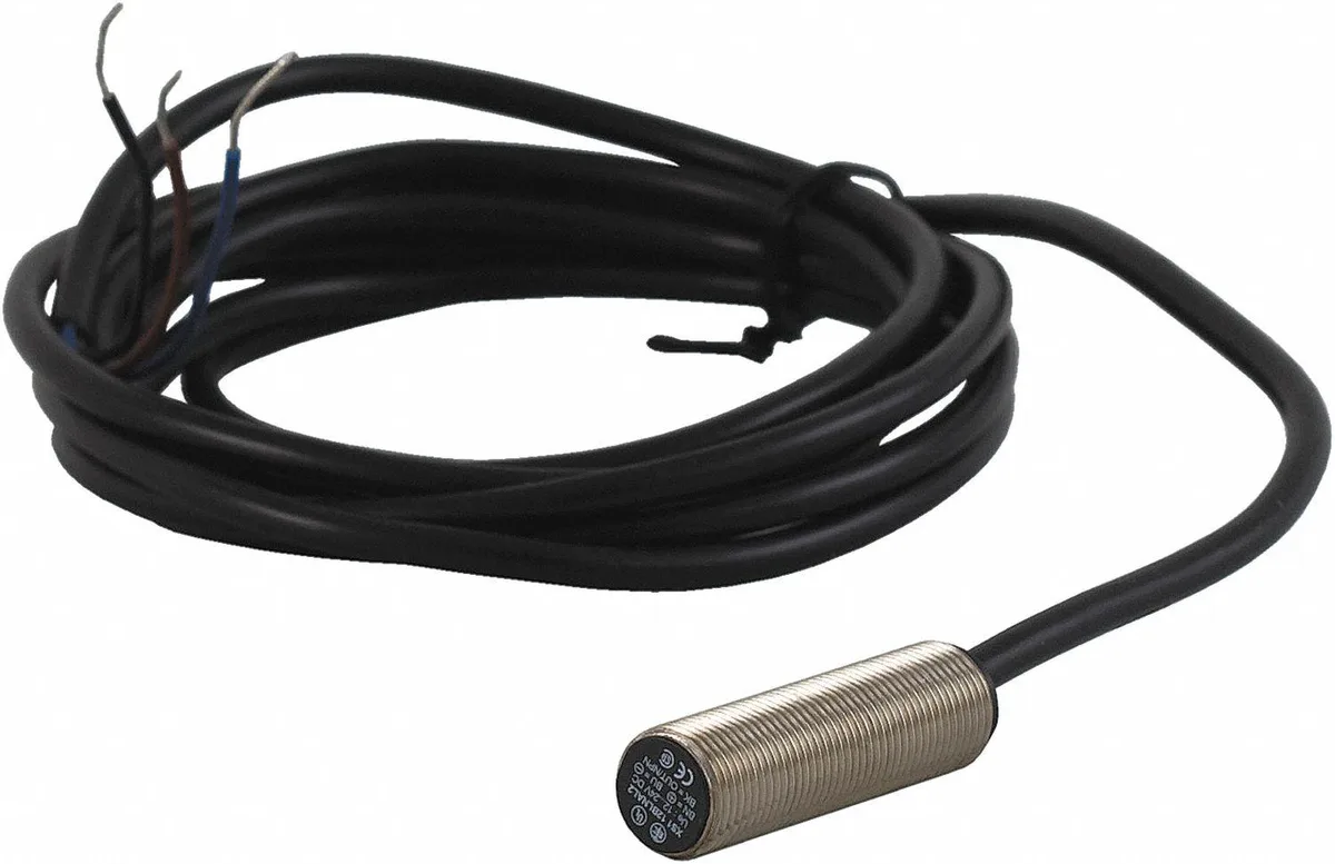 Cylindrical nickel-plated brass inductive sensor 12mm diameter 41mm length IP67 rated